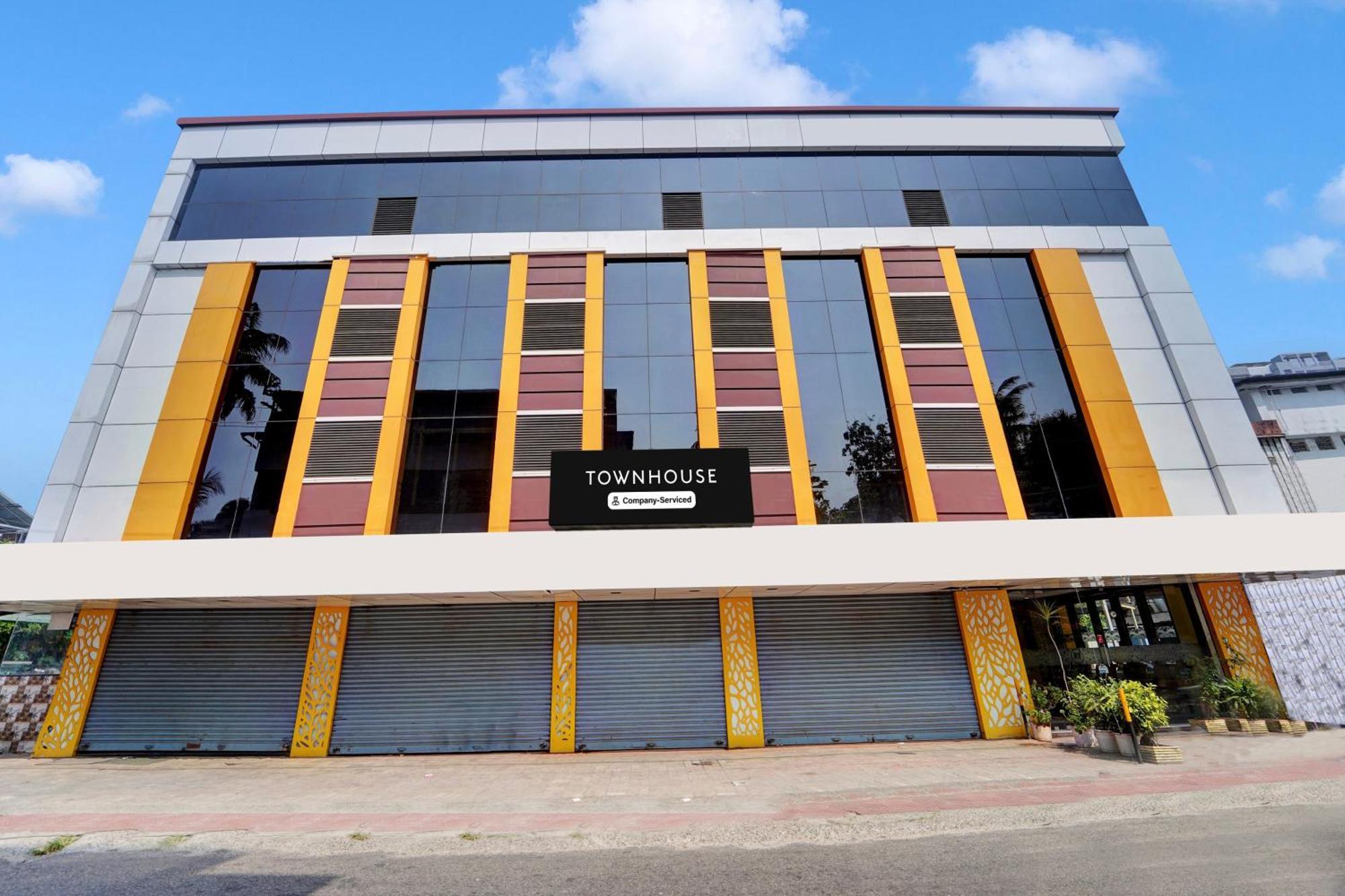 Super Townhouse Ernakulam North Hotel Kochi Екстериор снимка